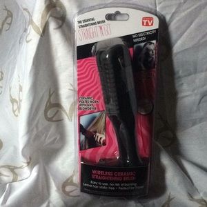 Straightening brush